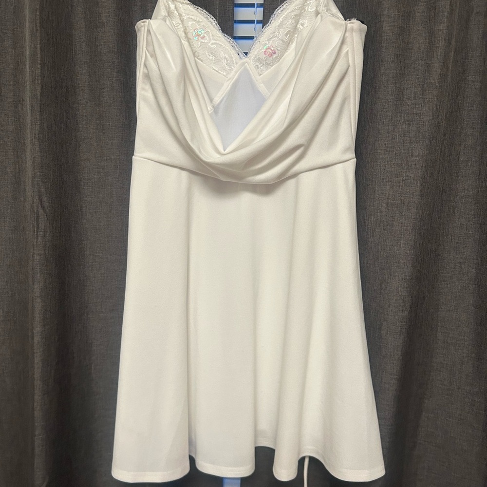 Windsor White Dress with Elegant Design